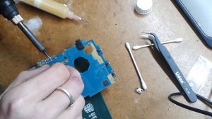 Как заменить разъем питания феном