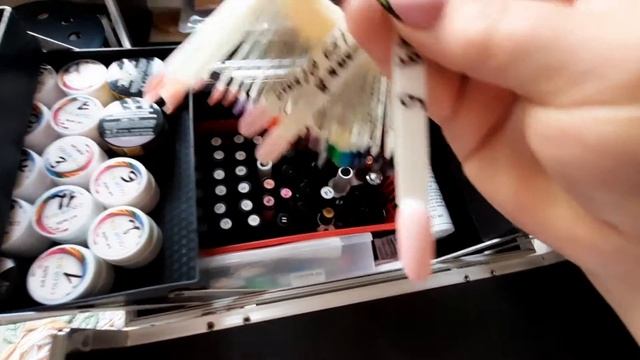 Кейс для мастера маникюра или визажиста смотреть онлайн