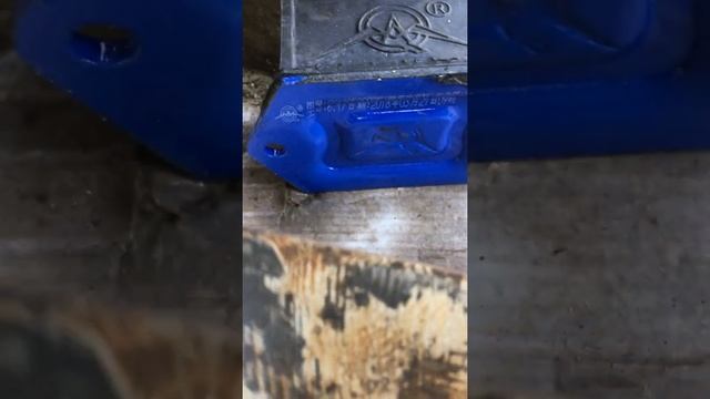 Замена передних подушек двигателя Howo