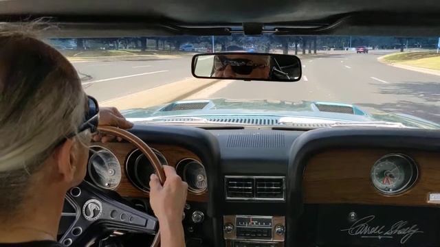 1969 Shelby GT500 driving смотреть онлайн