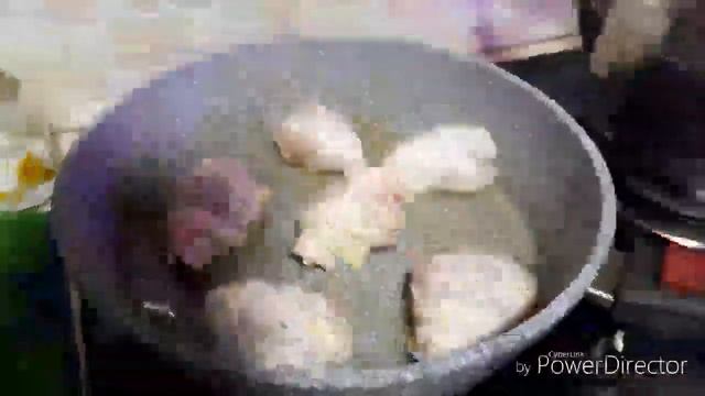 Ужин на скорую руку.Жареные куриные ножки и спагетти. смотреть онлайн