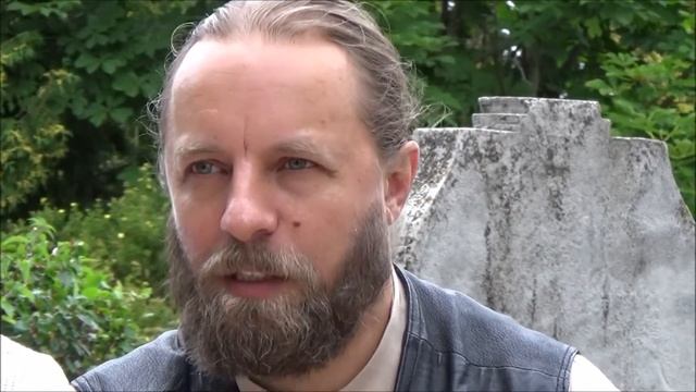 Беседа с батюшкой Александром за трапезой смотреть онлайн