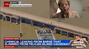 Баржа врезалась в мост на острове Пеликан в Галвестоне, штат Техас, в результате чего