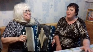 Народная Белорусская песня,,Ехаў Ясь на кані''-Галина и сватья Нина
