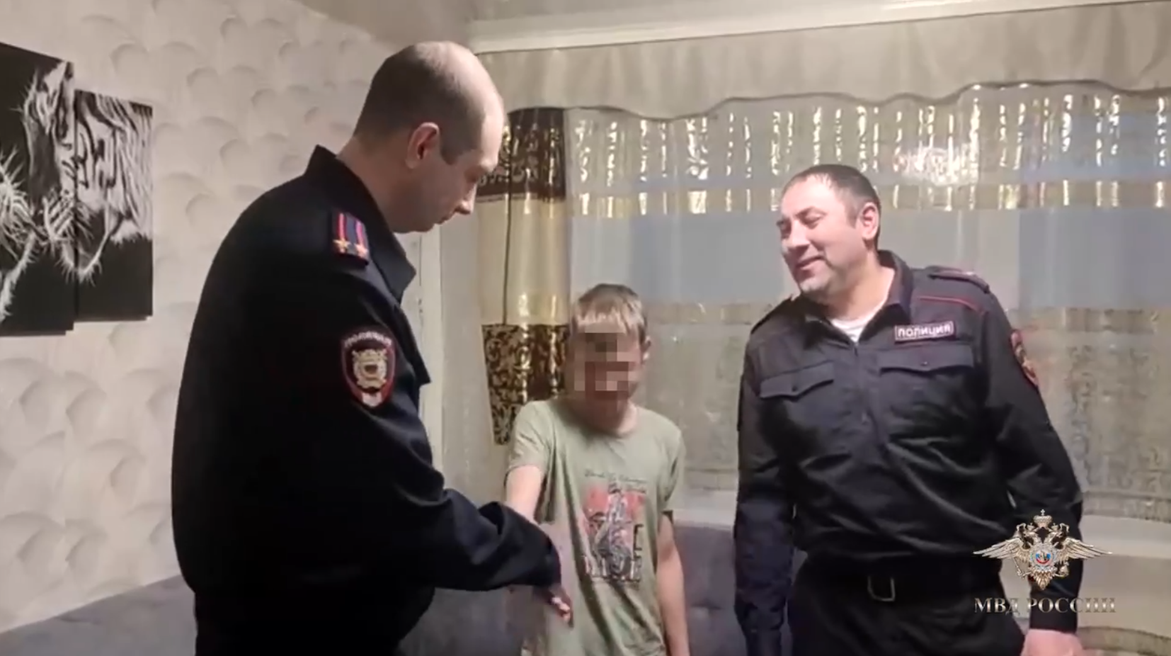 Владимир Колокольцев представит к награждению полицейских, которые спасли ребенка