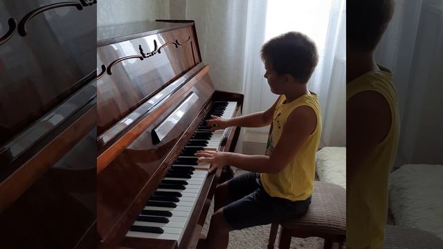 Artem Kravtsov (9y) - DESPACITO (Piano Cover by Peter Buka) смотреть онлайн