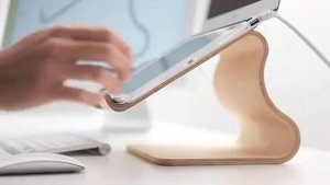 Эргономичная подставка для ноутбука