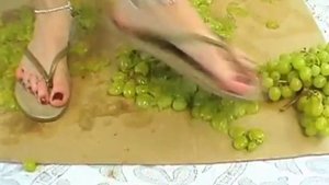 crush food flip flop uva