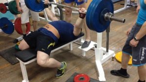Жим лёжа 150 кг на 14 повторений