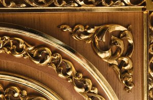"золотая вата" на резной детали. отличия и сравнение с суперпоталью. golden wool on a carved detail