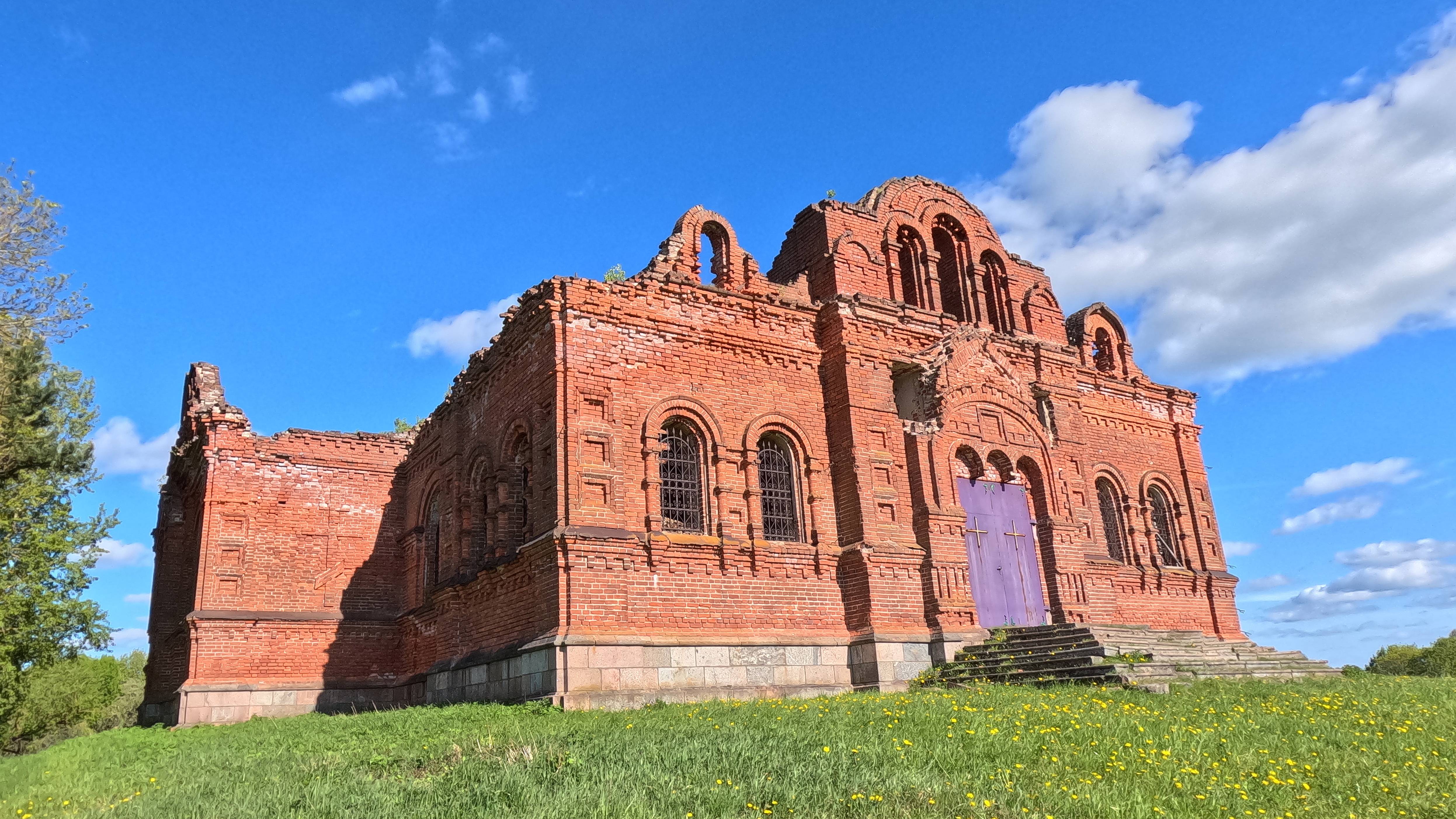 Каспля. Старая церковь. Озеро.