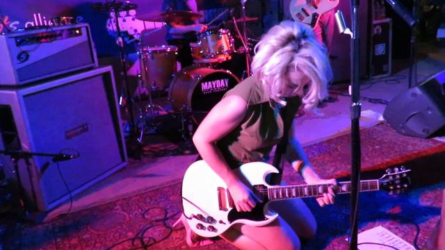 Somebody's Always Trying - Samantha Fish Live @ Friday Night Concert Series Cloverdale, CA 8-31-18 смотреть онлайн