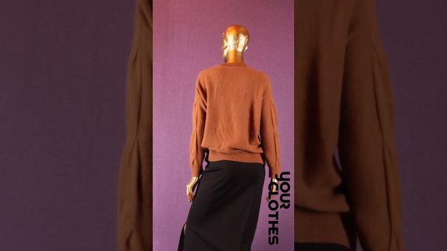 Продается новый свитер фирмы Chen.F, есть цвета. Для уточнения размеров и цен 89175260818 Елена