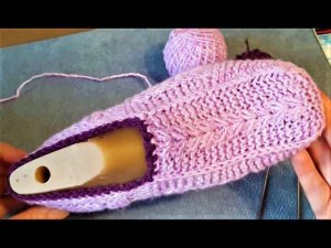 Следки двумя спицами без швов /Цвет новогодний /сиреневый