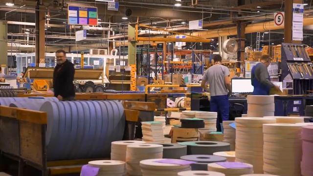 SaintGobein Работа в Польше от компании Europe Service смотреть онлайн