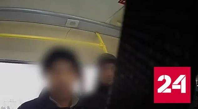 В Москве безбилетник сломал руку контролеру - Россия 24