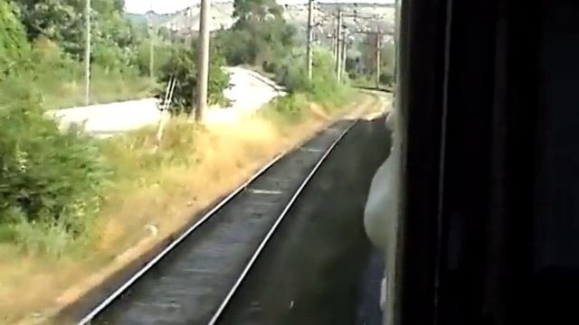 Крым из окна электрички Симферополь-Севастополь.