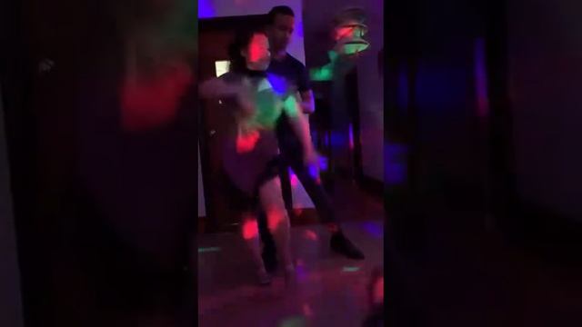 Social Bachata Dance 1 смотреть онлайн