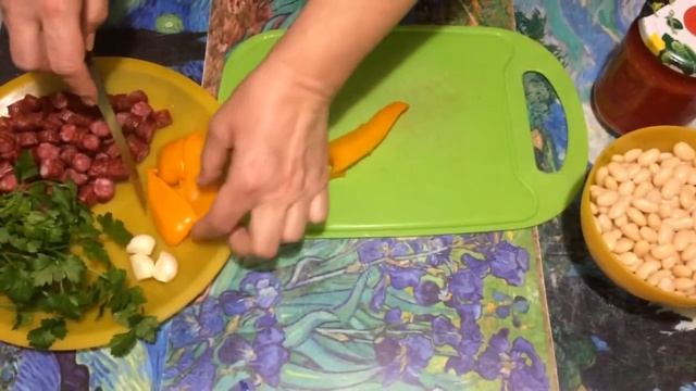 Вкуснейший гуляш из фасоли по-сербски.