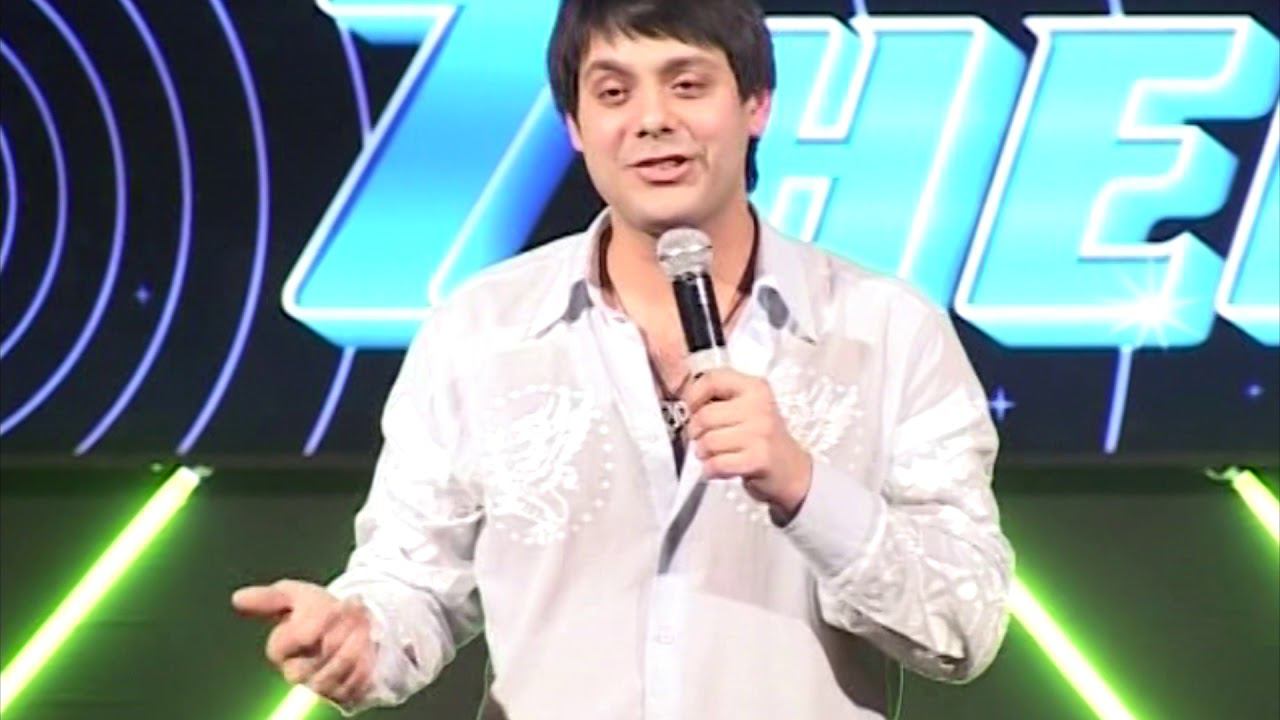 ВЕДУЩИЙ КОНЦЕРТА ХОХМИТ (Премия Года 2010) 7 НЕБО смотреть онлайн