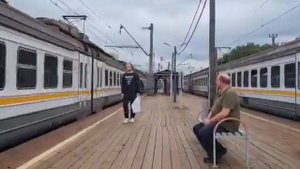 электропоезда эд4мКу 0153 и Эд4м 0485 на станции Мещерская ( Сколково )