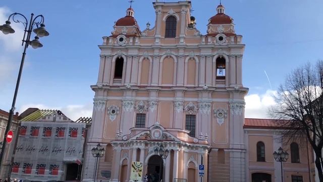 Vilnius, Lithuania Travel Guide | Including Užupis смотреть онлайн