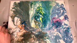 Покрываем картину акриловым лаком с блестками