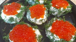 Как красиво можно подать бутерброды с икрой