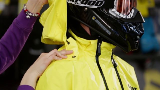Обзор снегоходного комбинезона Ski-Doo REVY