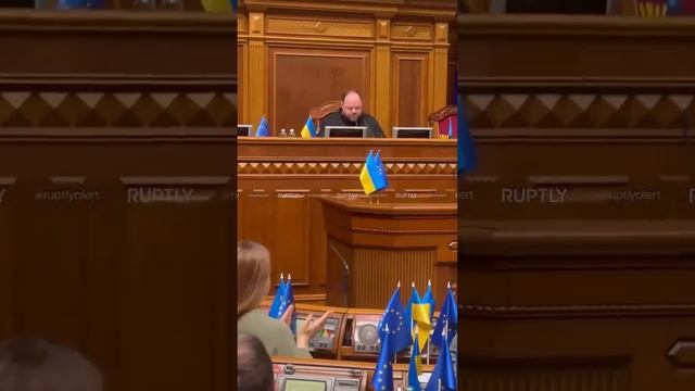 Украинският парламент гласува закон за забрана на православната църква.