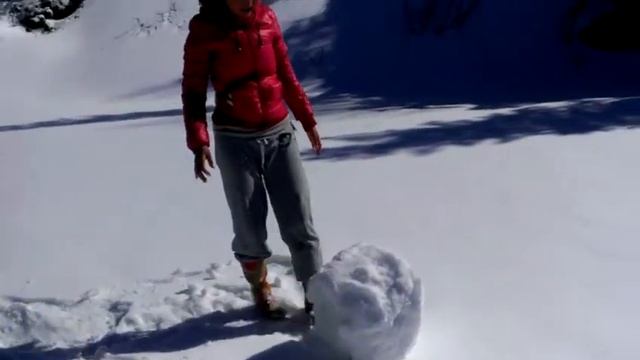 Лепка снежной бабы на Шумаке. Отдых со смыслом. Шумак 2014 смотреть онлайн