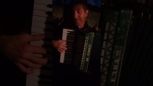 Даргинская песня на гармошке Зубайругаджи Казиев