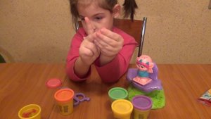 Пластилин для детей плей до тролли парикмахерская - лепим из пластелина развивающие видео для детей