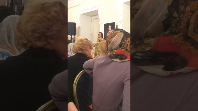 Русская девушка поёт на аварском. Постпредство Дагестана смотреть онлайн