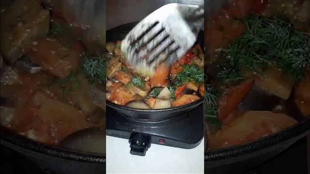 Рагу из баклажанов и помидоров со сладким красным болгарским перцем! Рецепт!