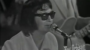 Roy Orbison: "Sweet Caroline" from Live in Australia