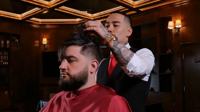 A Guy's Guide to Hairstyles | Old Spice Barber's Blend смотреть онлайн