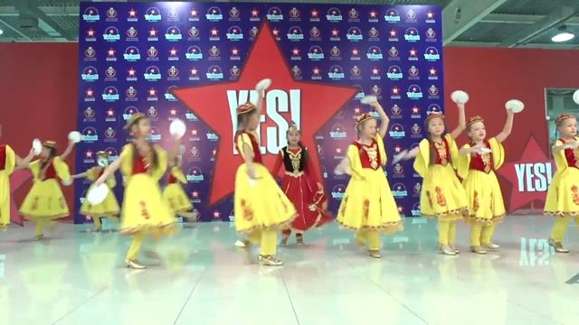 Танцевальная школа "Ника" - танец "Уйгурский с тарелочками" смотреть онлайн