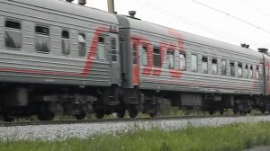 ЧС2-922 с поездом №327 Н.Тагил -  Харьков, ст.Ревда