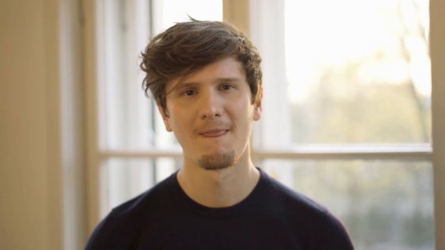 'Shall I compare thee to a summer's day?' - Shakespeare's Sonnet 18 смотреть онлайн