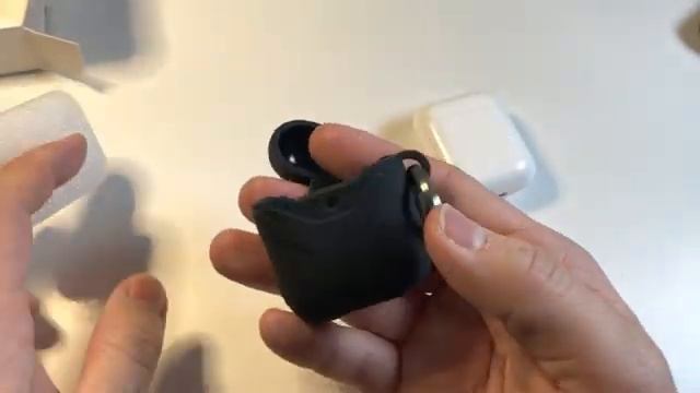 NEVER lose your AirPods again, why you need a case - JETech Case + Tile = Winning смотреть онлайн