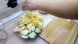 Утка в собственном соку с молодым картофелем в афганском казане