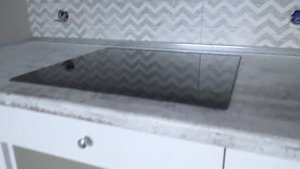 Кухня с белыми крашеными фасадами под IKEA севедаль. Матовый фасады на МДФ