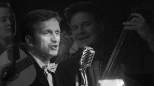 Beyond The Sea / La Mer (Charles Trenet/Bobby Darin cover) - Hit Waves Unplugged