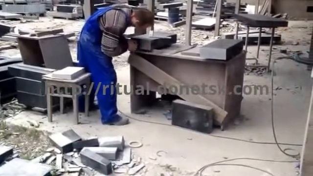 Шлифовка гранита, изготовление памятника. Polishing Granite, Manufacturing Of Monuments.