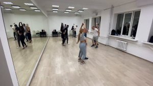 Бачата урок средний уровень
