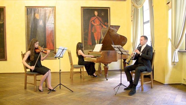 G. Menotti: Trio for clarinet, violin and piano ( the second part) смотреть онлайн