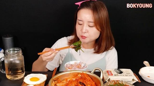 요리먹방 :) 깻잎김치 담가서 돼지등뼈김치찜에 밥 먹자!! MUKBANG.