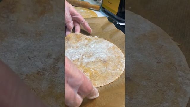 Вкус детства! Медовик?#shorts смотреть онлайн