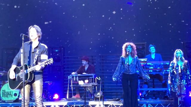 Per Gessle’s Roxette - Doesn’t Make Sense (live) - Moscow, Crocus City Hall 01.11.2018 смотреть онлайн